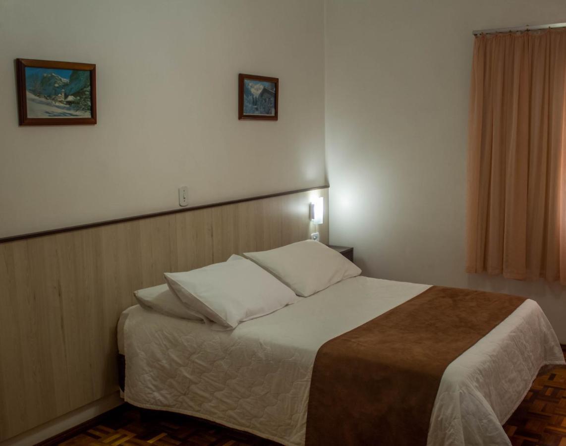 Hotel Alpenrose Трезі-Тіліас Екстер'єр фото
