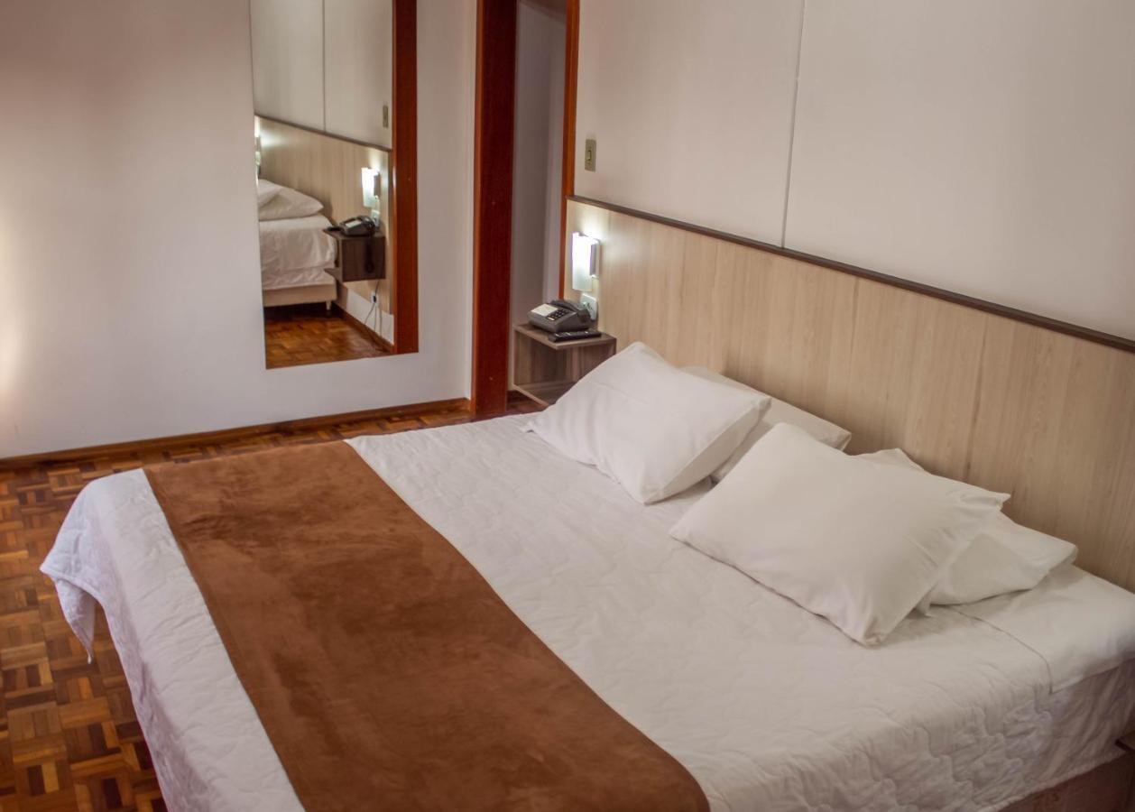 Hotel Alpenrose Трезі-Тіліас Екстер'єр фото