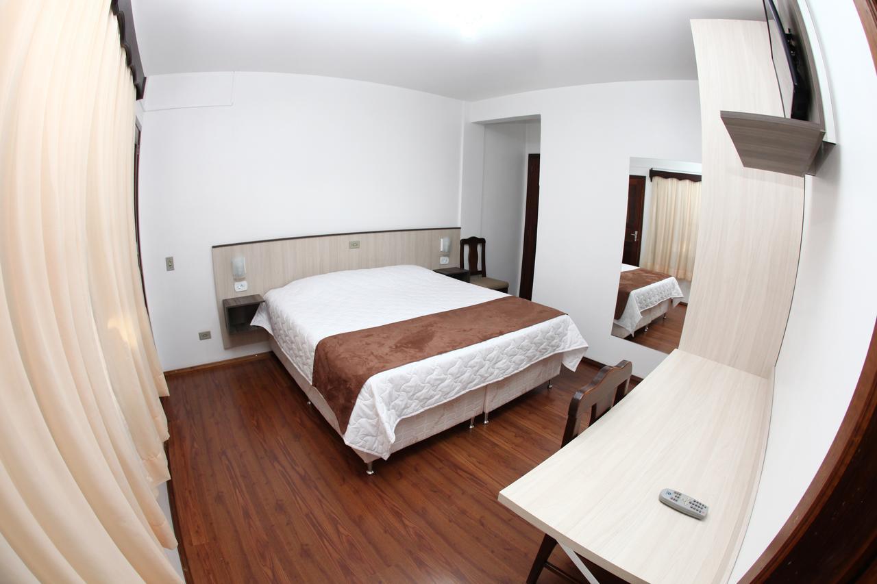Hotel Alpenrose Трезі-Тіліас Екстер'єр фото